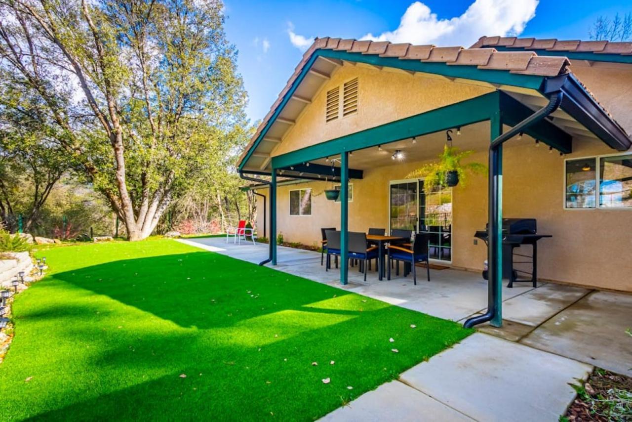 Mystic Mountain Villa, 14 Miles From Yosemite Oakhurst Exterior photo