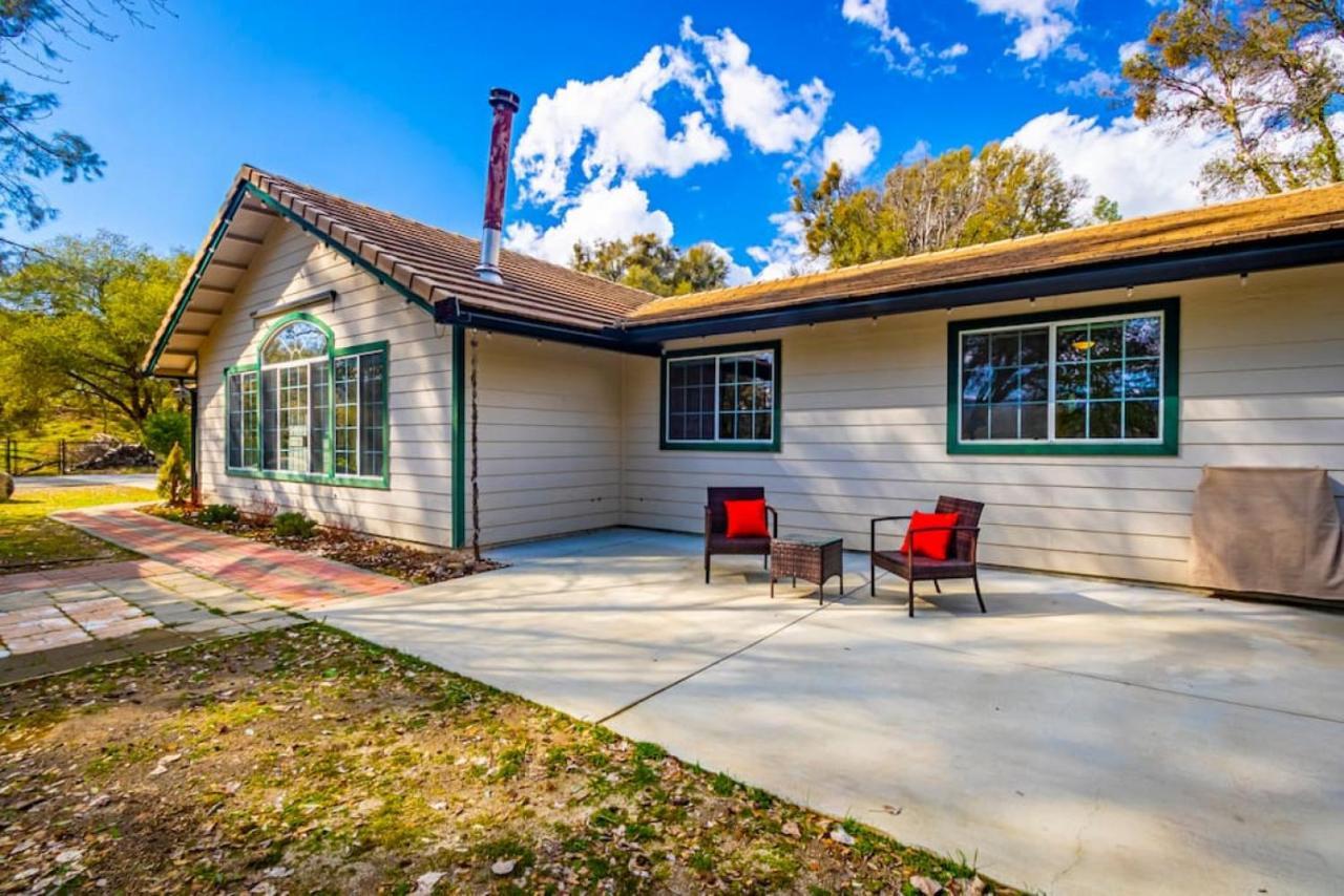 Mystic Mountain Villa, 14 Miles From Yosemite Oakhurst Exterior photo